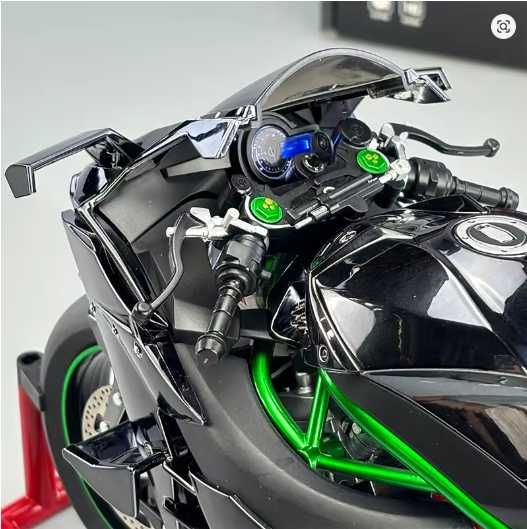 Kawasaki Ninja H2R model w skali 1:6- LED, Dymienie, dźwięki silnika