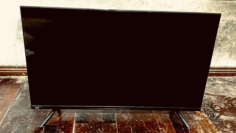 TV KUNFT (32 Polegadas).