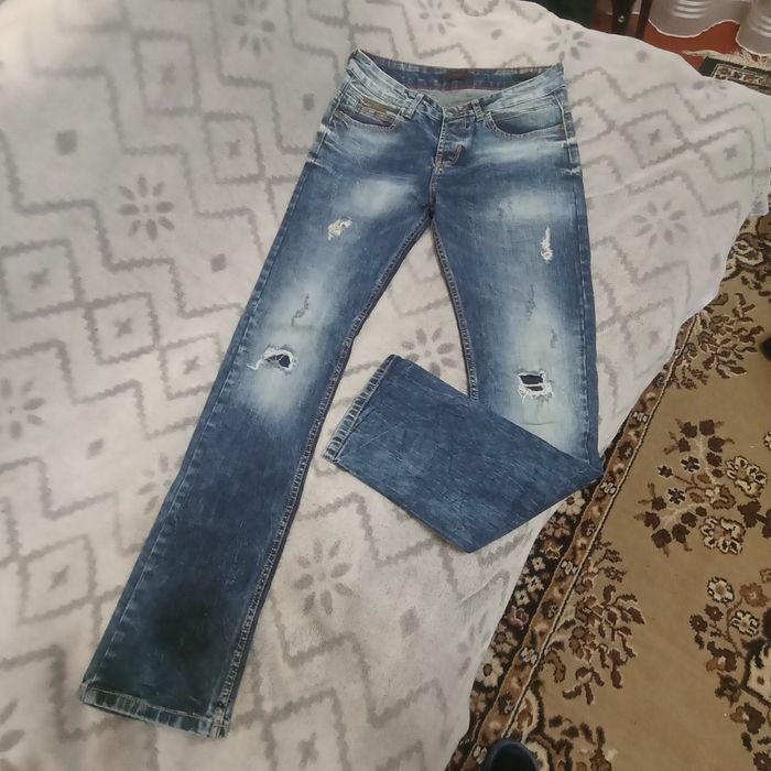 DSQUARED2 чол. джинси 31р.