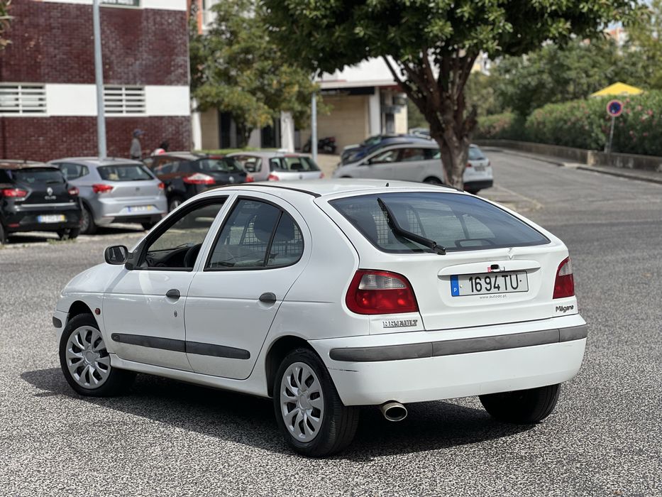 Renault Megane 1.9DCi A/C - 2002 foto 3