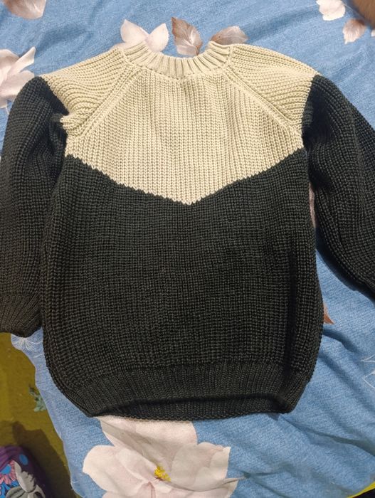 Отдам пакет вещей на девочку