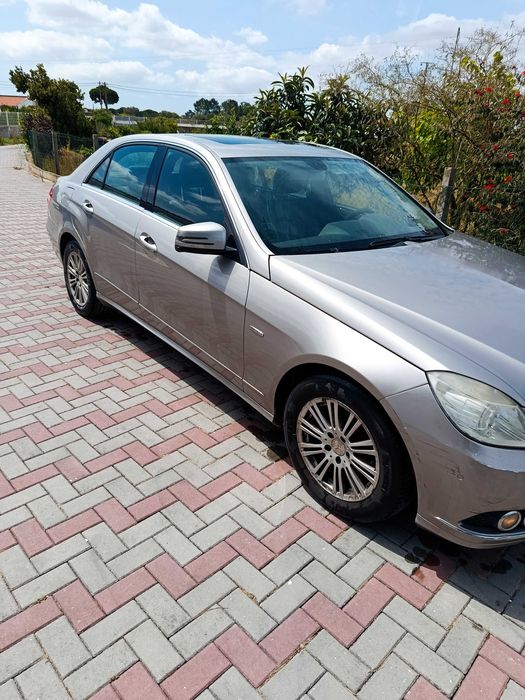 Mercedes-Benz E 220 — fotografia 4