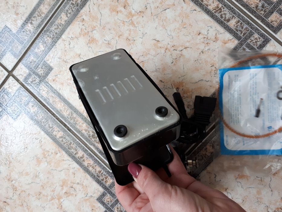 Продам двигун до швейної машинки.