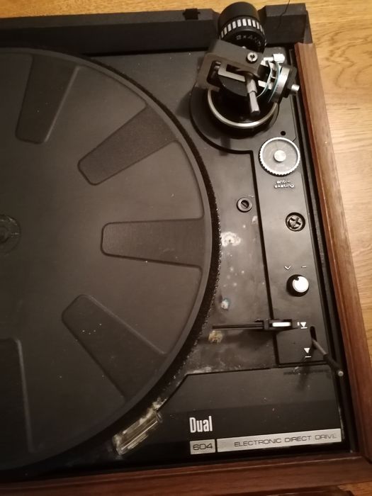 Gramofon Dual 604