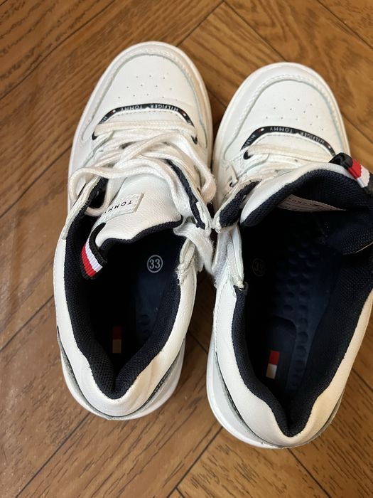 Кросівки шкіряні TommyHilfiger