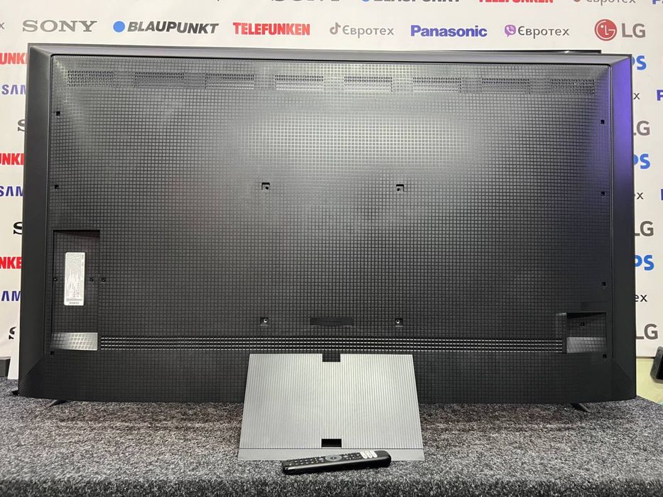 ТОП телевізор TCL 65QM8B 144hz Qled MiniLed