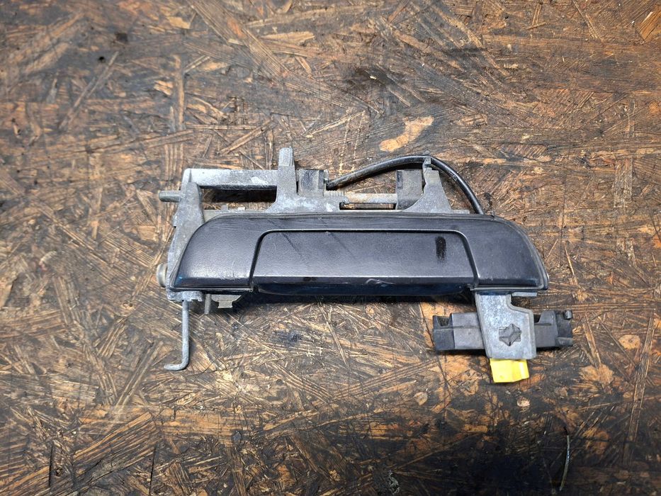 Klamka prawy przód zewnętrzna BMW e34 e32 kompletna