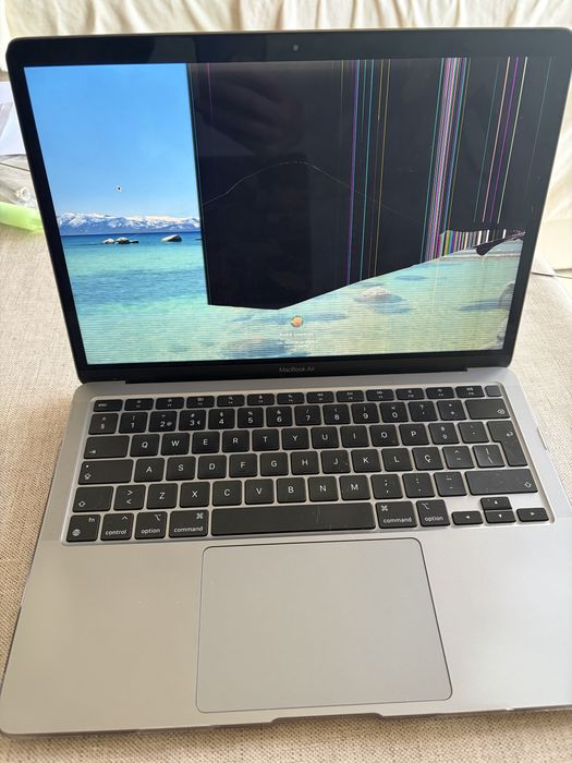 MacBook Air 13" (M1, 2020) 8/256 - Ecrã partido