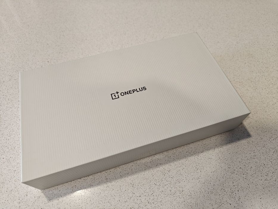 OnePlus Everyday Sling Bag NOVA POR ESTREAR