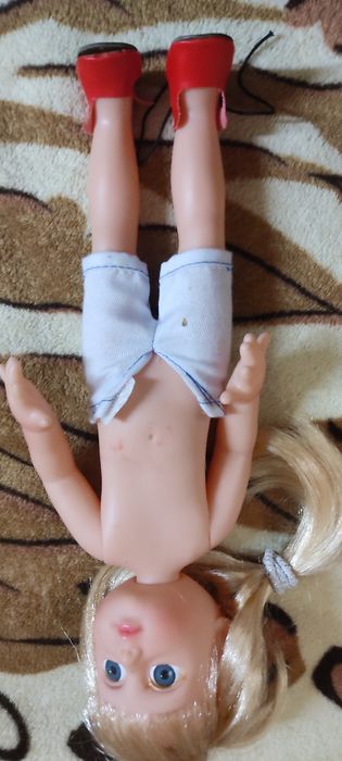 Куколка,с одеждой или без,кроватка