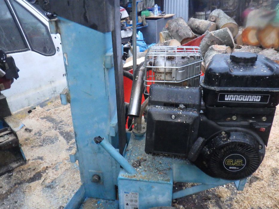 Rębak Luparka Hydrauliczna Spalinowa Mocna Niemiecka 16 Ton