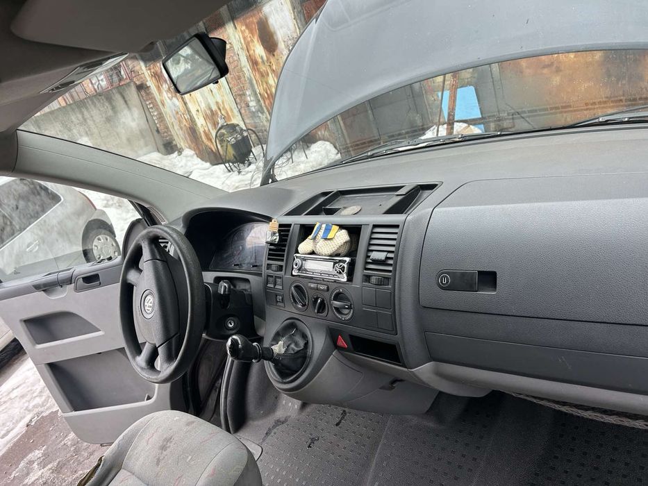 Volkswagen Transporter 5 авто для ЗСУ