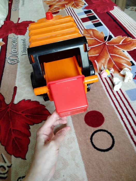 Продам автівку, сміттєвоз та самосвалл