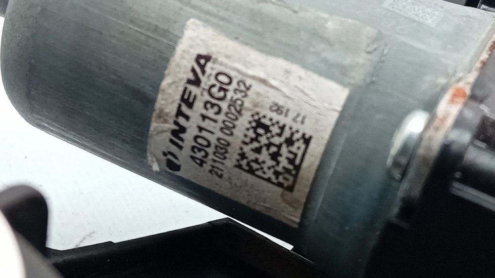 Elevador vidros frente direito PEUGEOT 208 II