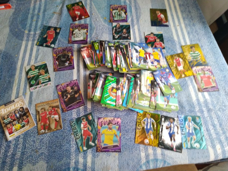 Cartas de 25 26 raras como novas