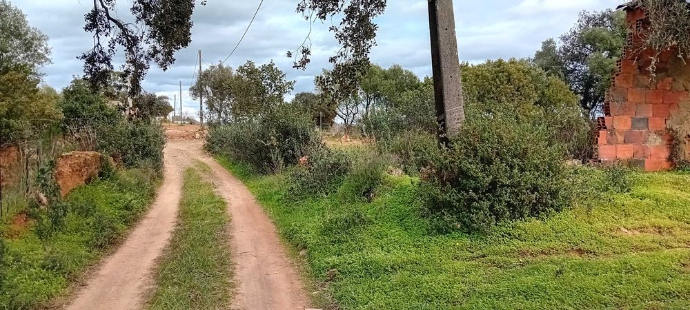 Oportunidade no Algarve! Terreno com ruina!