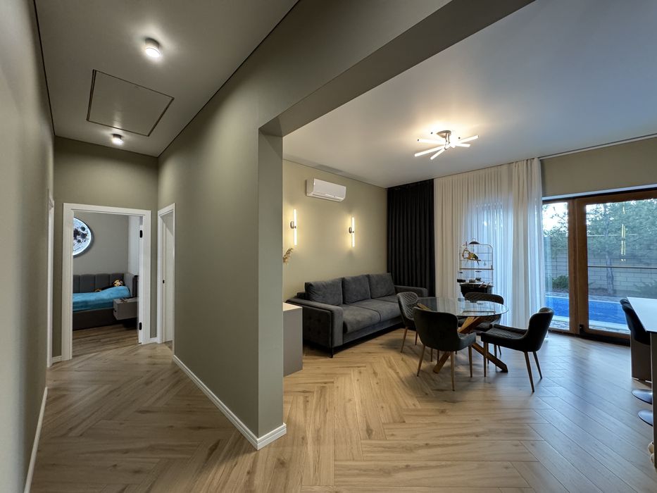 Срочно! Продам одноэтажный дом с бассейном, современный новый ремонт