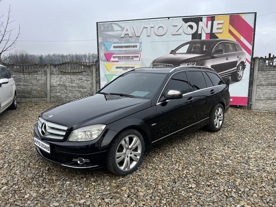 Дуже гарний стан , всі деталі по телефону