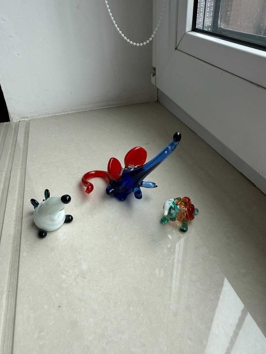 Фигурки статуэтки из цветного стекла мыш черепаха 2 шт