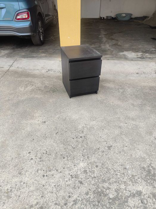 Mesinha de cabeceira ótimo estado