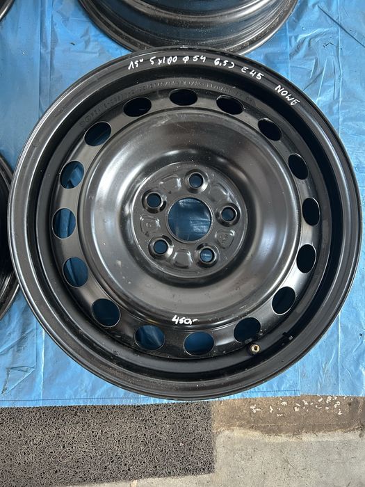 Felgi Stalowe Toyota R 15 5x100 otwór 54 Nowe