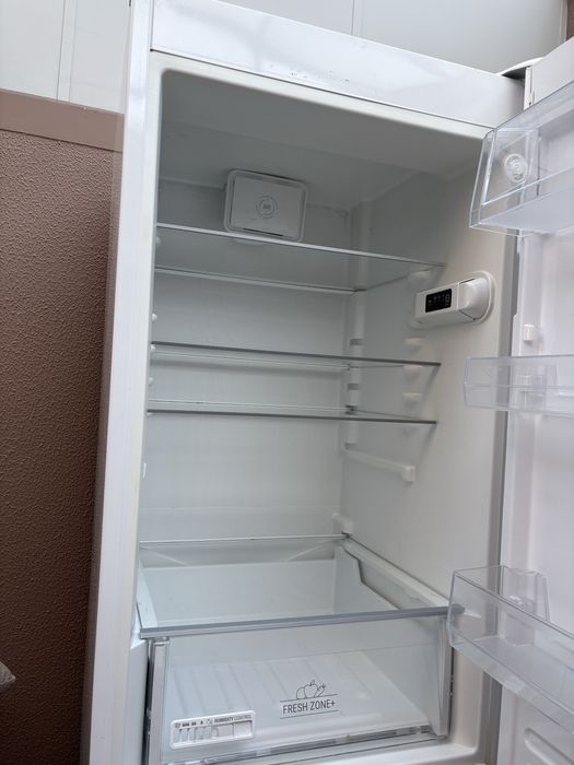 Vendo frigorifico combinado com 5anos