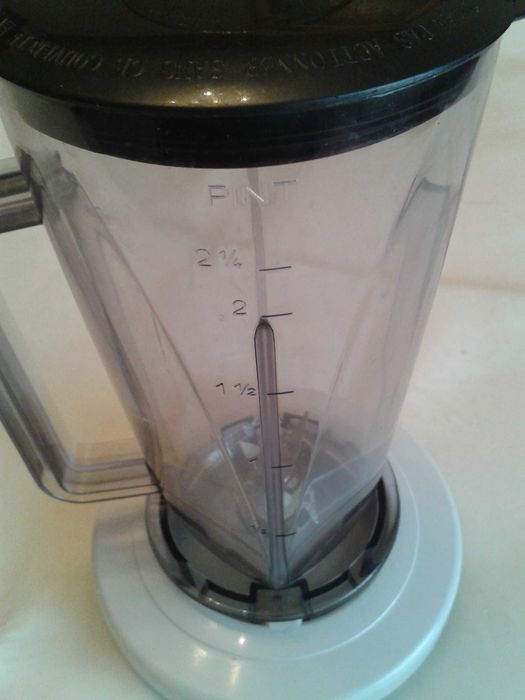 TACA-  copo de liquidificadora, c.oferta dvd