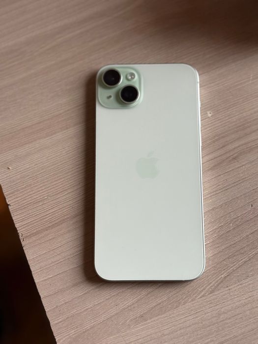 Telefon iphone 15 plus