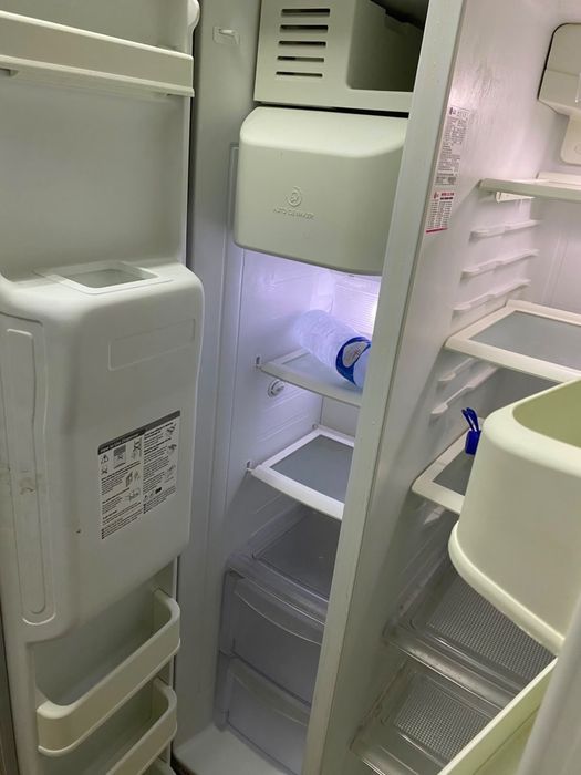 Frigorifico LG semi novo