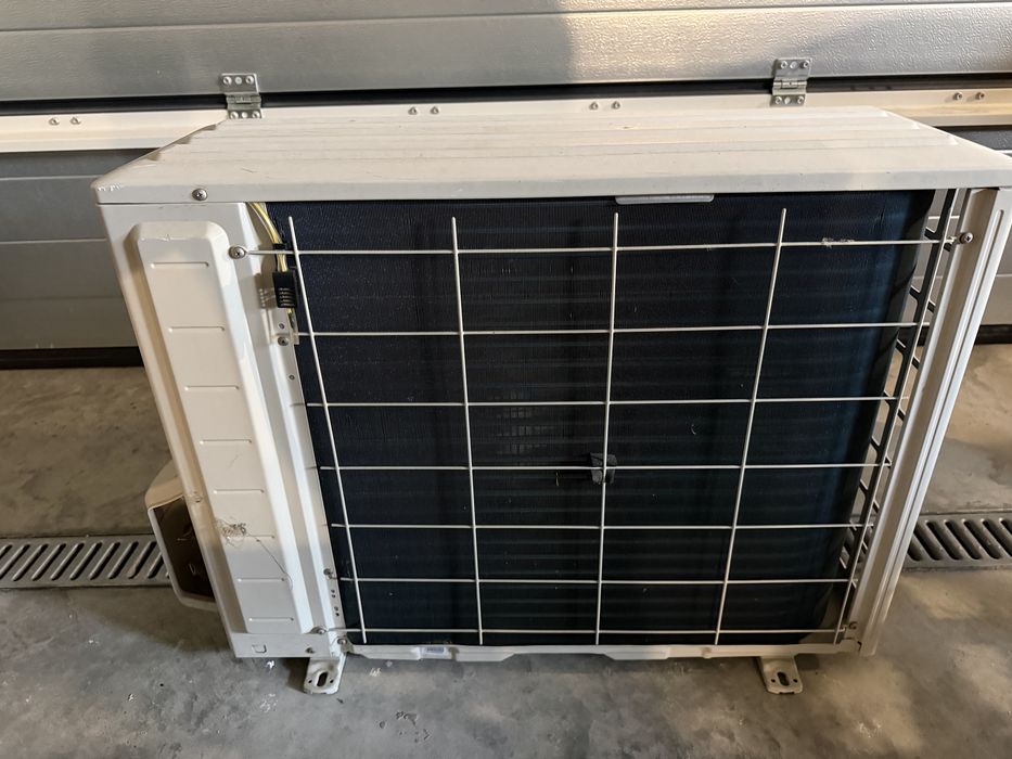 Jednostka zewnętrzna klimatyzacji GREE GWH12QB-K6DNB8I/O. 2 szt