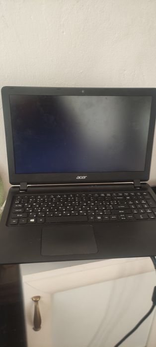 Ноутбук Acer es1-533