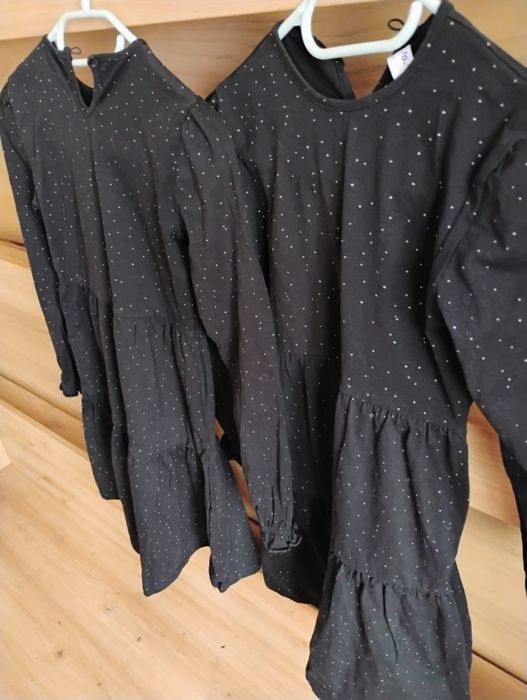 Sukienki dla blizniaczek