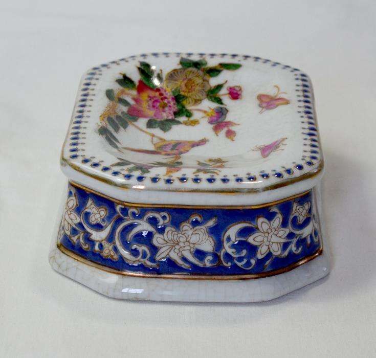 Saleiro em porcelana da China 1ª metade do séc. XX
