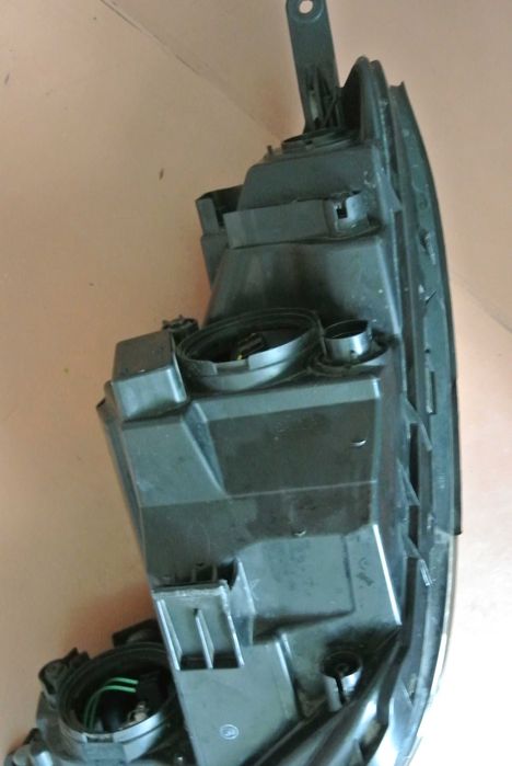 Фара Hyundai IX20 правая1500