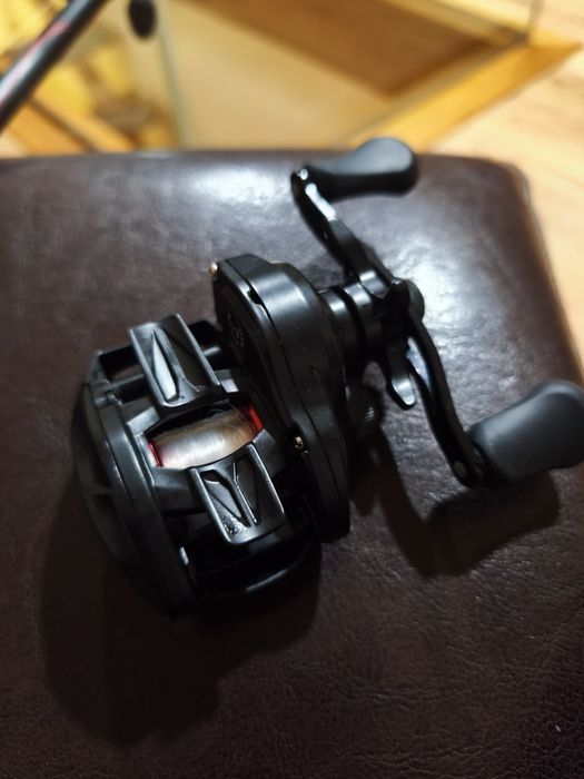Carreto daiwa pr100 e cana abu Garcia Tormentor2 sem uso