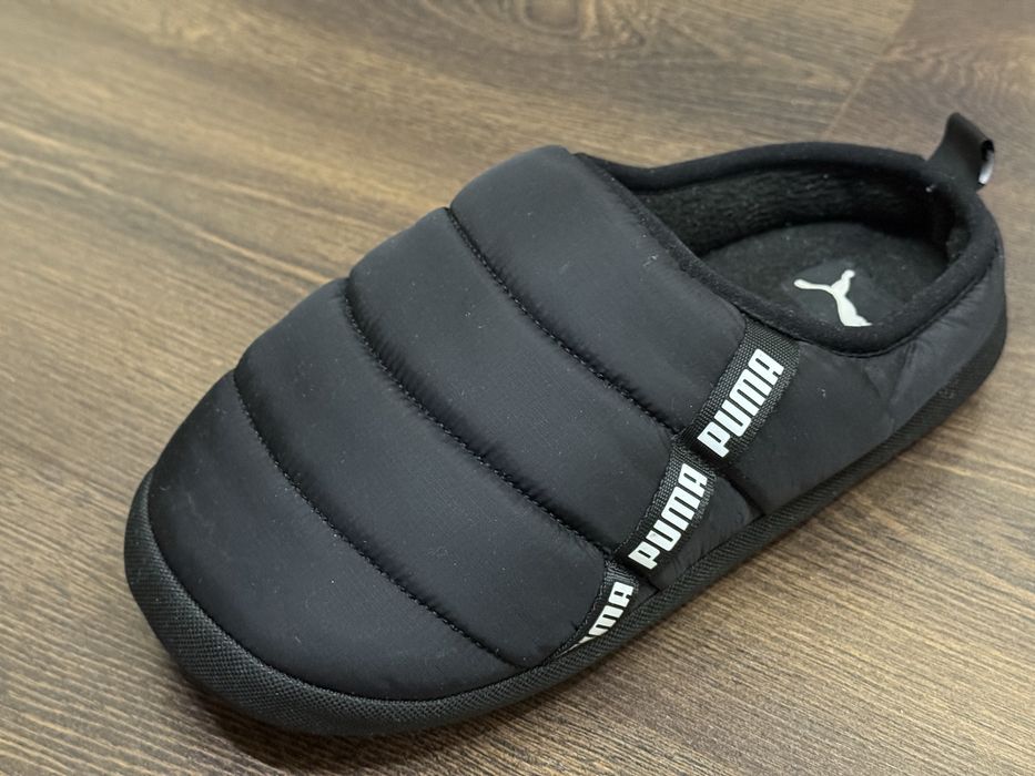 Puma. Взуття. Капці.
