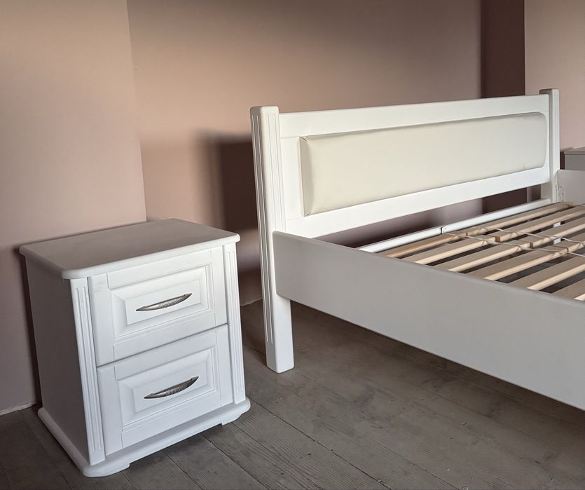 Ліжка тумби з натурльного Бука. Дуба.