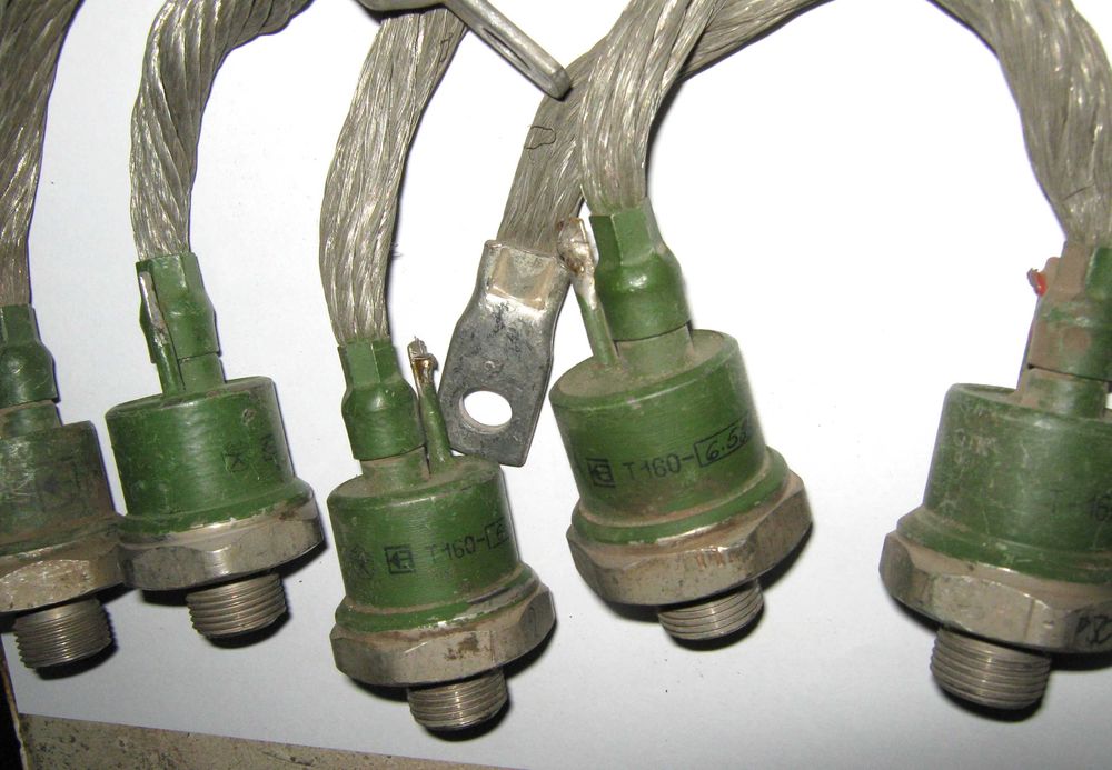 Силові діоди та тиристори.