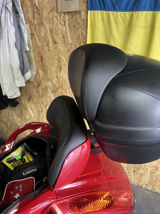 Максі скутер Aprilia Atlantic 500