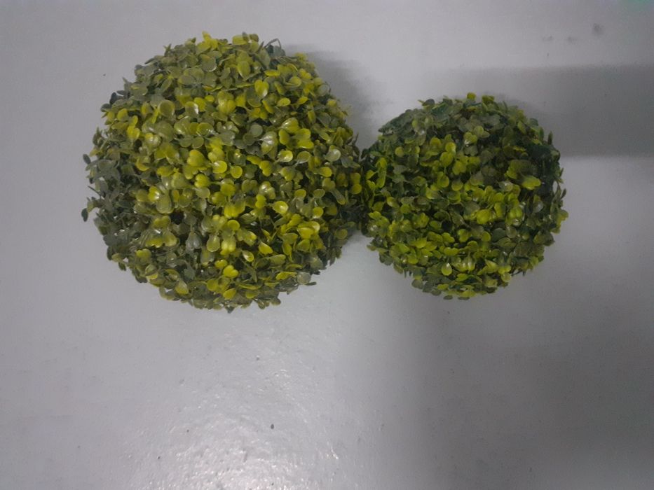 Bolas de decoração artificial