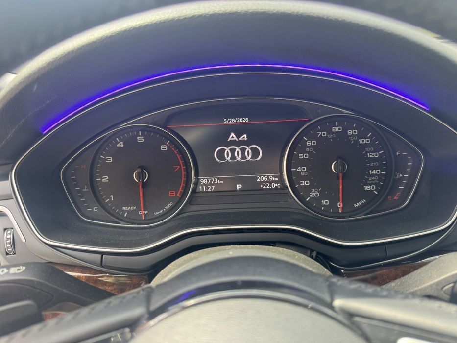 Audi a4 автомат в белом цвете 2019 г 2.0 бензин ауди а4