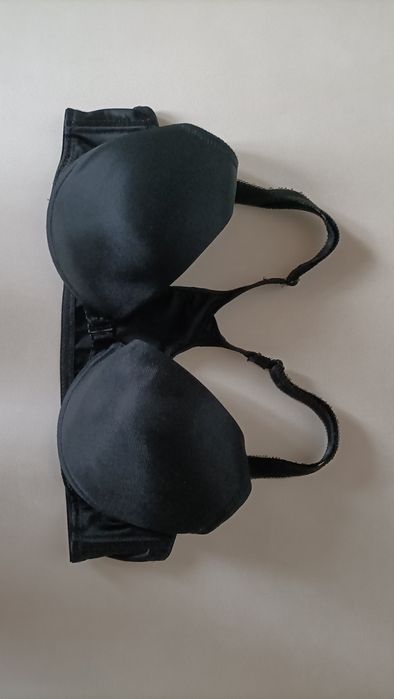 Biustonosz zapinany z przodu Triumph 80A