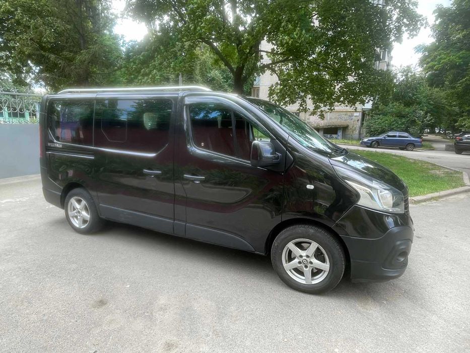 Мінівен Рено трафік