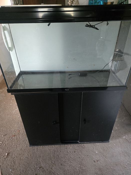 Aquario + móvel 200l