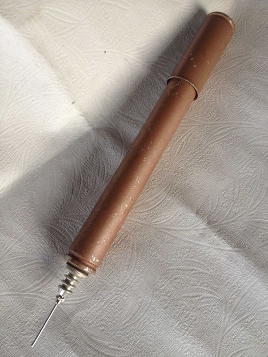 Насос автомобильный советский универсальный