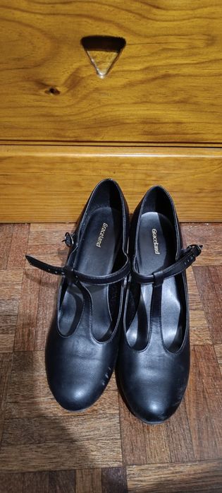 Sapato de salto para mulher