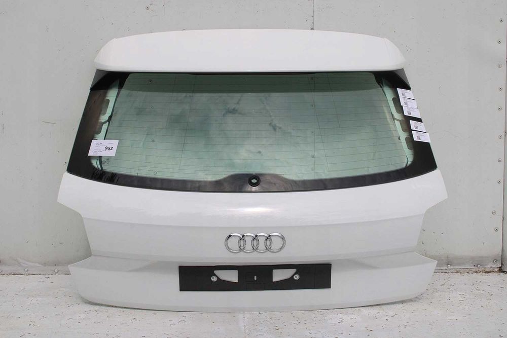 Audi Q2 81A Кришка багажника