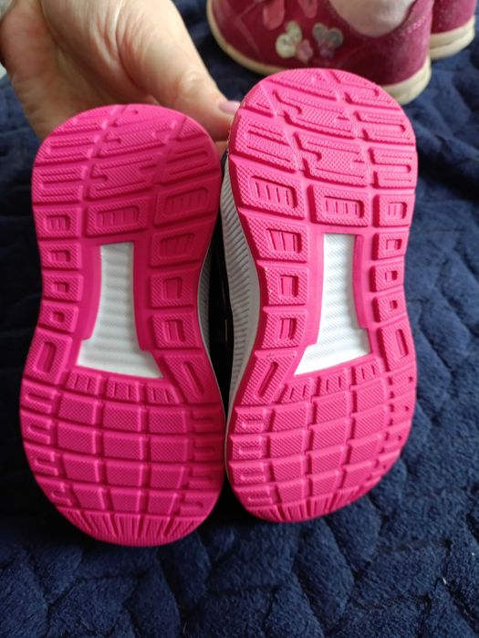 Pierwsze Buciki Adidas rozm 20, Nowe