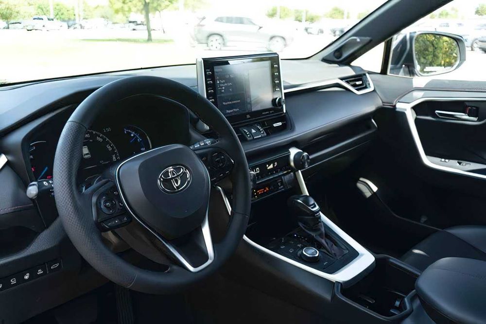 Toyota RAV4 Prime XSE      2022