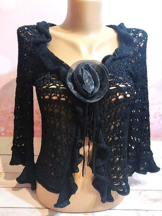 Женская вязаная кофта